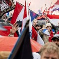 Antiratni protest održan u Varšavi: Poljska je za mir, to nije naš rat
