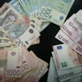 Devizni kurs: Evro sutra 117,37 dinara