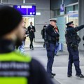 Policija upala u 50 objekata ekstremno desničarskih omladinskih grupa