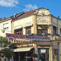 Rasipnička kampanja Srbija pobeđuje: Za tri banera 20.000 evra mesečno