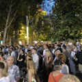 Skup podrške Zoranu Kesiću na Trgu Nikole Pašića (FOTO, VIDEO)