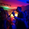 Osvrt na koncert u “Cug baru“: Škank grize uši bez greške