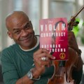"Zavera violina" je debitantski roman o kom priča cela Amerika