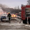 Lokalizovan požar u bivšoj fabrici "Hemik" u Kikinda, nema opasnosti po zdravlje stanovništva