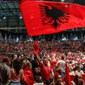 (Foto, video) dvoglavi orao i albanske zastave u Atini: "Vi ste jednaki gospodari": Tenzije zbog posete Edija Rame prestonici…