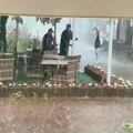 Jako nevreme u BiH i Republici Srpskoj: U Tuzli uz vetar i kišu padao grad veličine graška, na udaru i Modriča