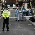 Jedna žena ubijena, jedna teško povređena u napadu nožem u Engleskoj