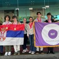 Srpski đaci došli iz Singapura sa devet zlatnih medalja, među njima i učenica Jovine gimnazije