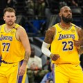 Lebron kao da ne želi da Luka dobije pojačanje: Lejkersi produžavaju ugovor "kralju", kako to utiče na Dončića?