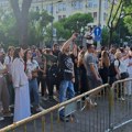 Deo studenata u blokadi pravio buku ispred Predsedništva tokom Vučićevog obraćanja