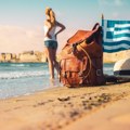 Šta ne SMETE DA imate u koferu na putu ka Grčkoj? Ove greške prave svi, a kazne su paprene