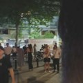 VIDEO: Skup podrške pretučenom meštaninu Bačke Palanke, pristalice SNS gađale građane flašama i jajima