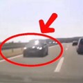 Tempirana bomba na auto-putu! Jeziva scena snimljena kod Niša, svi gledaju u neverici: "Kakav mozak moraš manijak da ima da…