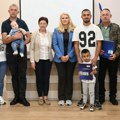 Skućile se tri porodice kod Svilajnca: Uručeni ugovori za seoske kuće