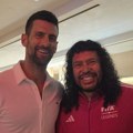 Novak Đoković se fotografisao sa legendarnim fudbalerom, nikada ga ne biste prepoznali