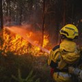 FOTO VIDEO U Francuskoj izgorela čitava sela, na Kritu stradali vatrogasci: Požari opustošili Evropu a već prete novi