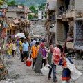 Broj žrtava poplava u Nepalu porastao na 734, nestalo 2.498 osoba