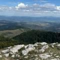 Danas oblačno i toplo, uveče stiže kiša, temperatura do 27 stepeni