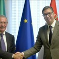Vučić sa italijanskim ministrom za preduzetništvo o ekonomskoj saradnji