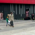Raša Bukvić sa sinom u javnosti: Prvi put posle razvoda, glumac progovorio: "Život je dostojanstven i sa bolešću"