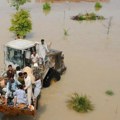 Najmanje 14 ljudi izgubilo život u poplavama u Pakistanu