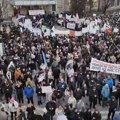 U Kragujevcu održan veliki protestni skup PROSVETARI ZA PROSVETU