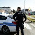 Pijani državljanin Kine udario autom u drvo: Policija ga odmah uhapsila, a evo koliku će kaznu morati da plati