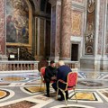 FT: Tramp i Zelenski razgovaraće sutra o obustavljanju isporuka oružja SAD Kijevu