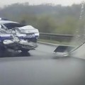 Dva teška udesa kod Bubanj potoka: Automobili potpuno uništeni, učestvovalo i policijsko vozilo (Video)