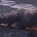 Srušio se avion u SAD: Letelica pala nedaleko od aerodroma u Luisvilu, Izbio veliki požar (video)