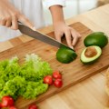 Kako da avokado spremite "na brzaka", a pojedete bilo gde