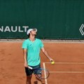 Kecmanović poveo, pa u nastavku doživeo debakl na Rolan Garosu