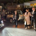 Lepa Lukić umalo doživela nezgodu u Beogradu: Saradnik je povukao u poslednjem trenutku, vozač naglo zakočio