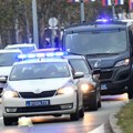 Haos na Novom Beogradu: Policijska marica zaustavila saobraćaj u Bulevaru Mihajla Pupina, privedeno nekoliko osoba