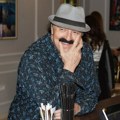 Ovako izgleda kad se skine Haris Džinović! Ovo je jedina slika u kupaćem, i bez šešira, komentari pljušte