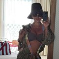 Bivša žena Ace Lukasa sija kao dijamant: Pozirala u kupaćem, ima obline kao da joj je 20 FOTO