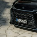 Stiže Lexus LS sa šest točkova i izgledom minibusa FOTO