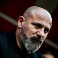 "Dejane, zašto niste podneli ostavku sami?": Stanković još nije dobio otkaz, pa odbrusio novinarima u Rusiji