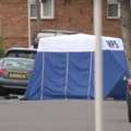 (Uznemirujuće) krvavi pir u Londonu: Avganistanac izbo tri muškarca, jedan preminuo, među ranjenima i dečak (video)
