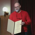 Дарку Тушевљаковићу уручена НИН-ова награда у Коларцу за роман "Карота"