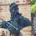 Otkriven spomenik ruskom dobrovoljcu u vojsci Kneževine Srbije – Vronskom iz Ane Karenjine