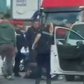 Krvavi pir u Zrenjaninu: Mladić (21) izbo prolaznika, pretukao starca i u poteri povredio 7 policajaca!
