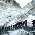 Topi se poznati ski centar u francuskim Alpima, ali postoji rešenje: Menjaju turističku ponudu da bi očuvali planinu