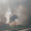 (Video) Kulja dim iznad novorosijska: Požar na naftnom terminalu na Crnom moru nakon napada na Moskvu i kod Krima