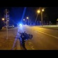 Poginuo motociklista: Velikom brzinom se zakucao se u zadnji deo traktora kod Kupinova, njegov saputnik prevezen u bolnicu!