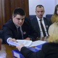Aleksandar Šešelj razgovarao sa građanima u Obrenovcu o političkom programu SRS-a