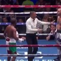 Mejveder se vratio u ring protiv unuka mafijaškog bosa, pa izazvao jednu od najbizarnijih scena u istoriji