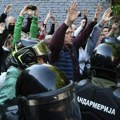 Protest ispred Višeg suda u Novom Sadu, prisutna i žandarmerija (VIDEO/FOTO)