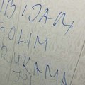 „Ubiću vas sve golim rukama“ komšinica iz pakla danima unazad pravi haos u jednoj kragujevačkoj zgradi: Gađa decu staklenim…