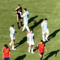 Mesi i Otamendi pretili Slavku Vinčiću posle 90 minuta fudbala u finalu Mundijala, Argentinci podigli prste